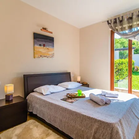 Modern In Rovinj With Private Swimming Pool Kanfanar