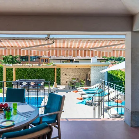 Modern In Rovinj With Private Swimming Pool Villa Kanfanar